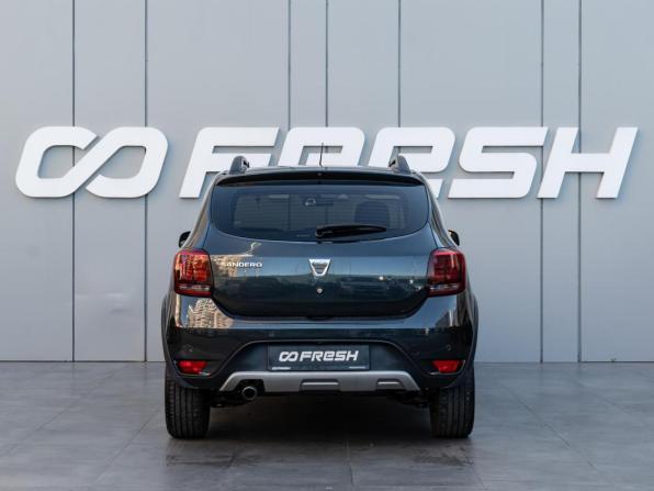 Dacia Sandero II Рестайлинг с пробегом 2018 года, цена 777 000 рублей, 178732 км, хэтчбек, Автокод Объявления