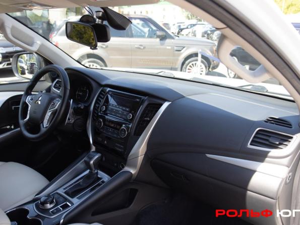 Mitsubishi Pajero Sport III с пробегом 2019 года, цена 2 788 000 рублей, 168157 км, внедорожник, Автокод Объявления