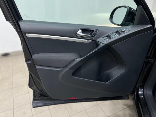 Volkswagen Tiguan I Рестайлинг с пробегом 2012 года, цена 1 425 000 рублей, 139337 км, внедорожник, Автокод Объявления