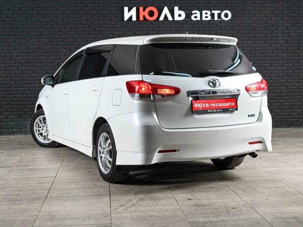 Toyota Wish II с пробегом 2010 года, цена 1 190 000 рублей, 149365 км, минивэн, Автокод Объявления