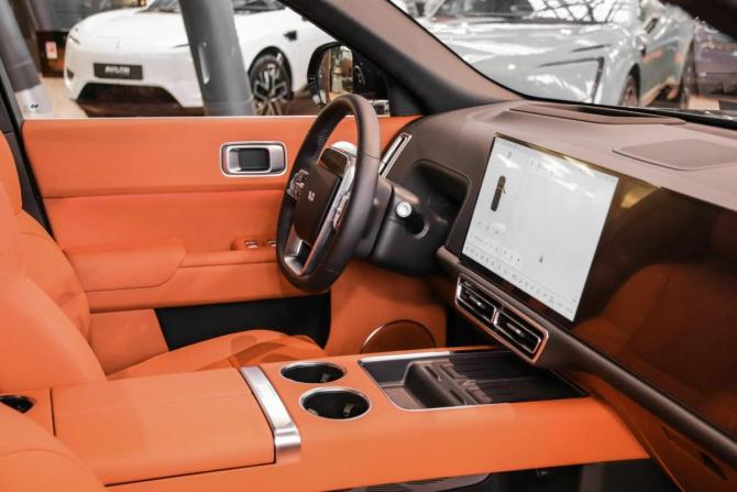 Новый Li Auto (Lixiang) L9 I Рестайлинг 2026 года, цена 12 090 000 рублей, внедорожник, Автокод Объявления