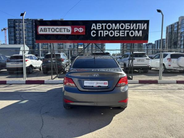 Hyundai Solaris I Рестайлинг с пробегом 2016 года, цена 990 000 рублей, 75857 км, седан, Автокод Объявления