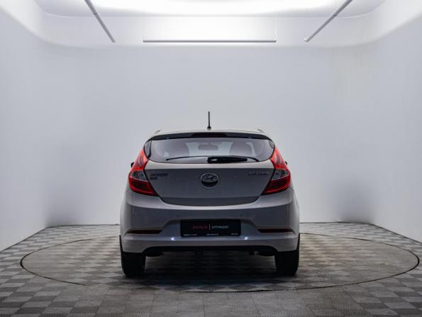 Hyundai Solaris I Рестайлинг с пробегом 2015 года, цена 995 000 рублей, 108855 км, хэтчбек, Автокод Объявления