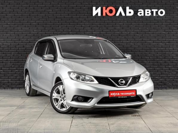 Nissan Tiida II с пробегом 2015 года, цена 1 100 000 рублей, 181593 км, хэтчбек, Автокод Объявления