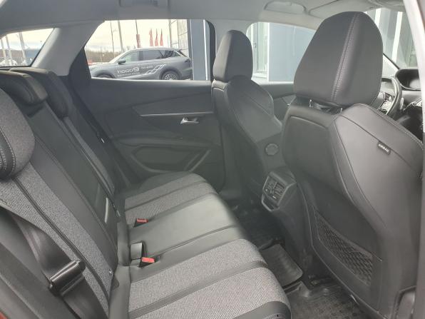 Peugeot 3008 II с пробегом 2018 года, цена 1 795 000 рублей, 74000 км, внедорожник, Автокод Объявления