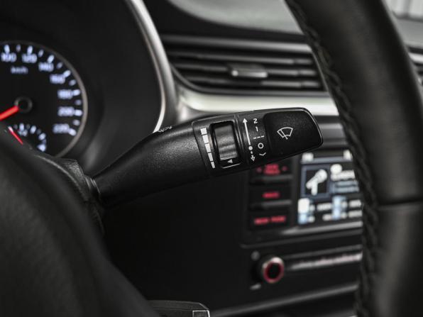 Kia Rio IV Рестайлинг с пробегом 2021 года, цена 1 599 843 рубля, 142336 км, седан, Автокод Объявления