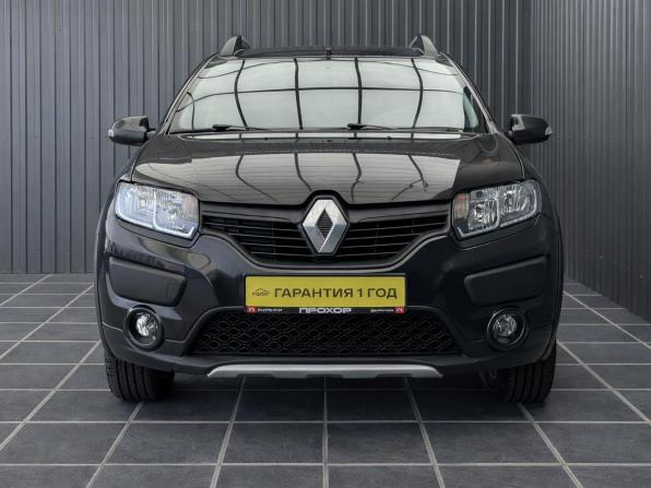 Renault Sandero II с пробегом 2015 года, цена 877 000 рублей, 118000 км, хэтчбек, Автокод Объявления