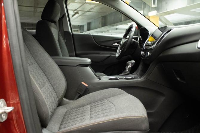 Chevrolet Equinox III Рестайлинг с пробегом 2022 года, цена 2 679 000 рублей, 30981 км, внедорожник, Автокод Объявления