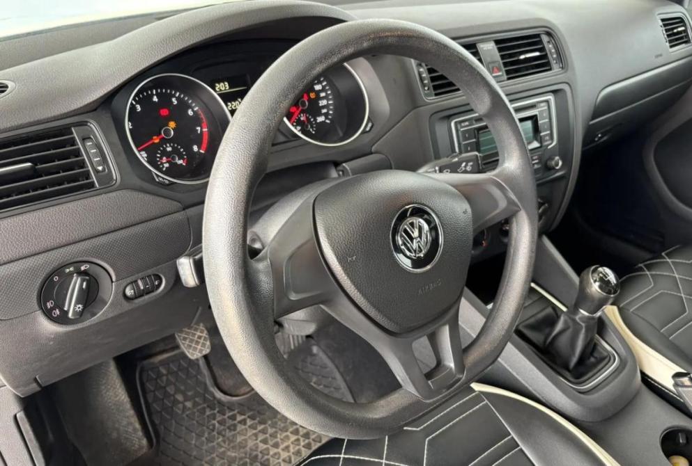 Volkswagen Jetta VI Киров  - изображение 15