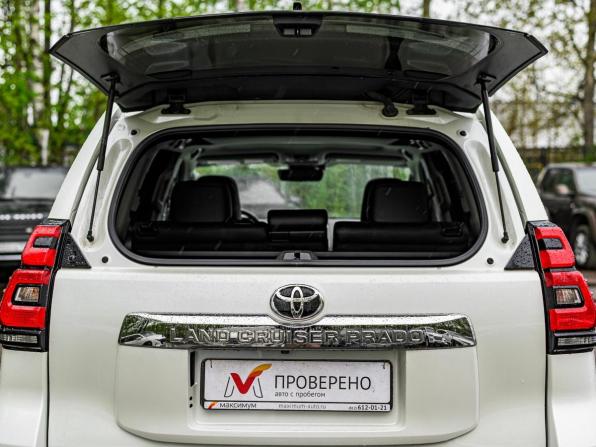 Toyota Land Cruiser Prado 150 Series Рестайлинг 2 с пробегом 2018 года, цена 5 132 000 рублей, 101381 км, внедорожник, Автокод Объявления