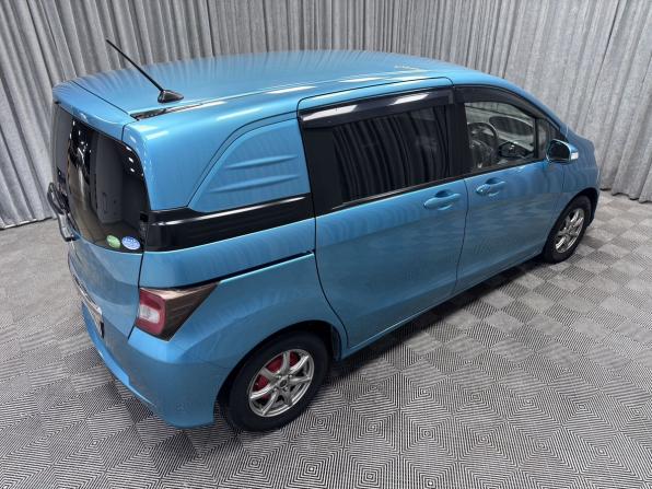 Honda Freed I Рестайлинг с пробегом 2012 года, цена 1 250 000 рублей, 159534 км, компактвэн, Автокод Объявления
