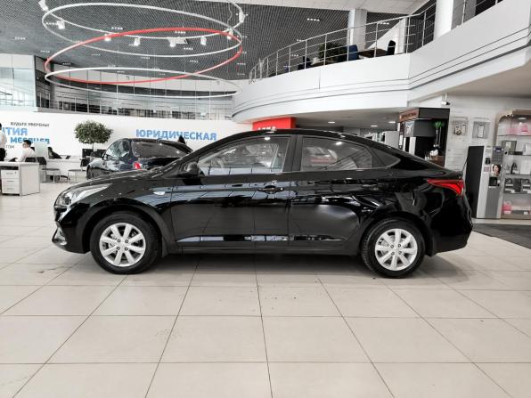 Hyundai Solaris II с пробегом 2018 года, цена 1 250 000 рублей, 157391 км, седан, Автокод Объявления