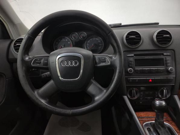 Audi A3 II (8P) Рестайлинг 2 с пробегом 2011 года, цена 850 000 рублей, 285583 км, хэтчбек, Автокод Объявления