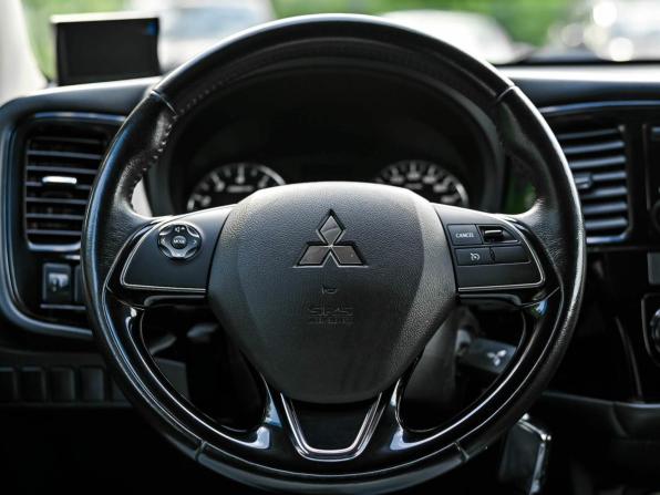 Mitsubishi Outlander III Рестайлинг 2 с пробегом 2018 года, цена 1 762 000 рублей, 112073 км, внедорожник, Автокод Объявления