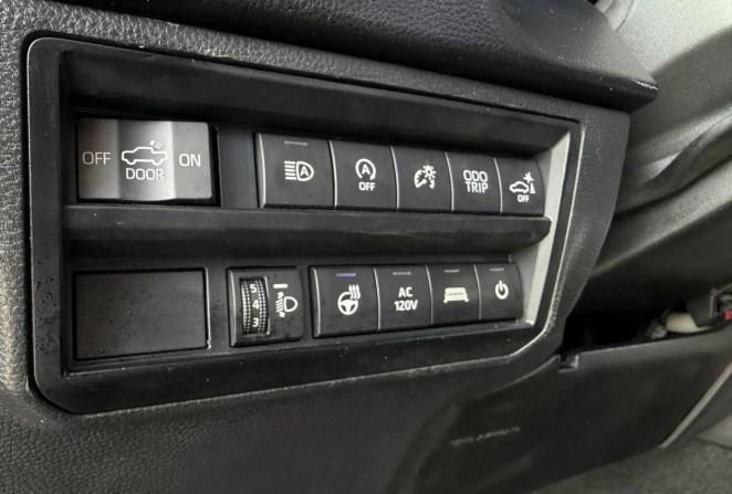 Toyota Tundra III с пробегом 2023 года, цена 7 990 000 рублей, 54309 км, offers.body_type.unknown, Автокод Объявления