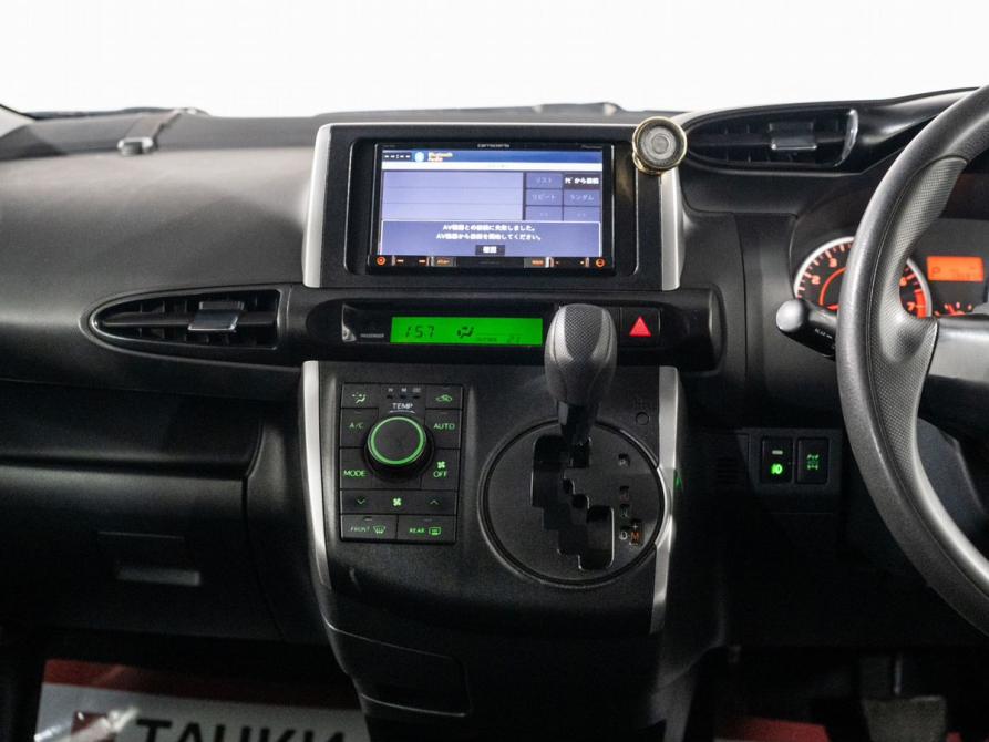 Toyota Wish II Рестайлинг Иркутск  - изображение 12