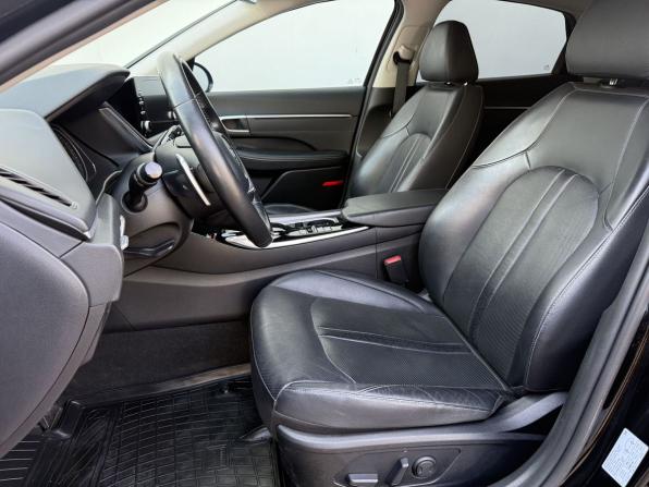 Hyundai Sonata VIII (DN8) с пробегом 2021 года, цена 2 200 000 рублей, 40964 км, седан, Автокод Объявления