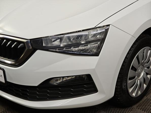 Skoda Rapid II с пробегом 2021 года, цена 1 680 000 рублей, 77553 км, лифтбек, Автокод Объявления
