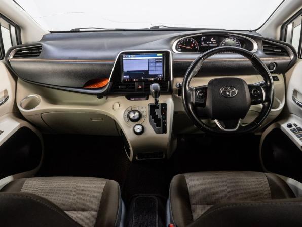 Toyota Sienta II с пробегом 2018 года, цена 1 080 000 рублей, 195576 км, компактвэн, Автокод Объявления