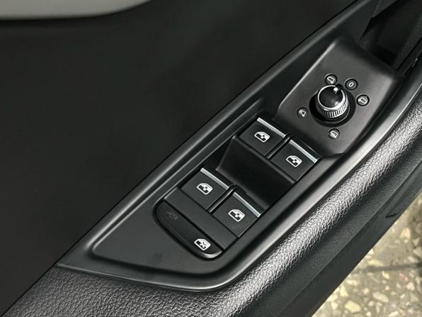 Audi A4 V (B9) Рестайлинг с пробегом 2020 года, цена 3 340 000 рублей, 125178 км, седан, Автокод Объявления