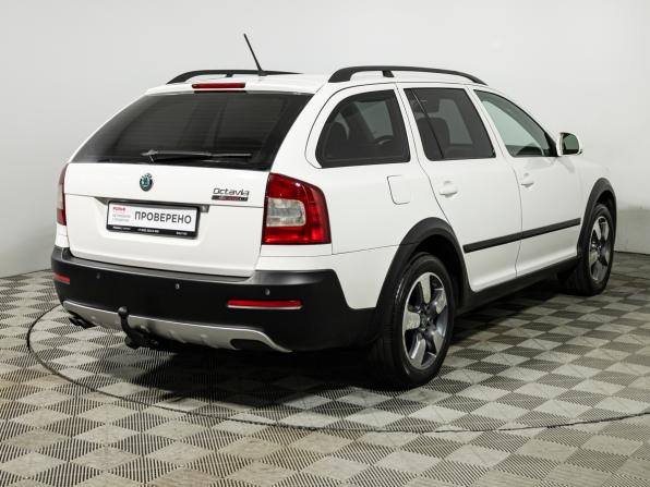 Skoda Octavia II (A5) Рестайлинг с пробегом 2012 года, цена 899 585 рублей, 309831 км, универсал, Автокод Объявления