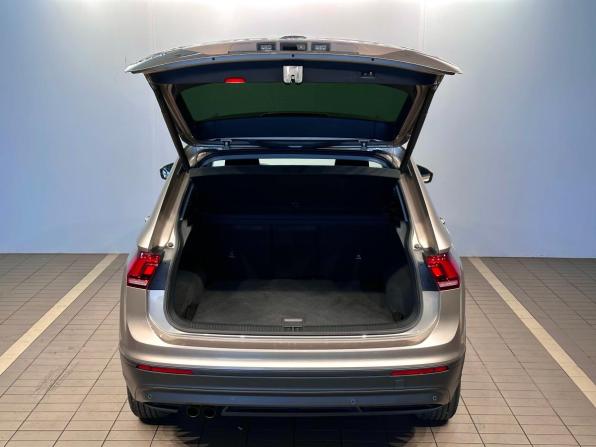 Volkswagen Tiguan II с пробегом 2020 года, цена 2 200 000 рублей, 124281 км, внедорожник, Автокод Объявления