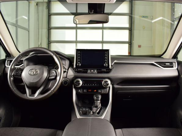 Toyota RAV4 V (XA50) с пробегом 2020 года, цена 3 284 995 рублей, 105004 км, внедорожник, Автокод Объявления