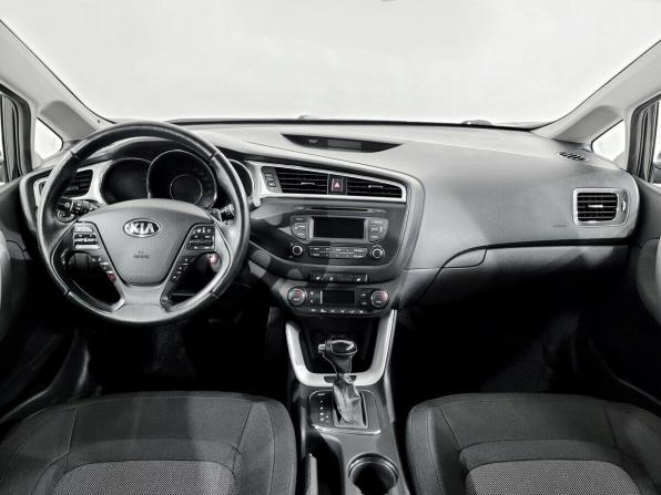 Kia Ceed II Рестайлинг с пробегом 2018 года, цена 1 370 000 рублей, 108763 км, универсал, Автокод Объявления
