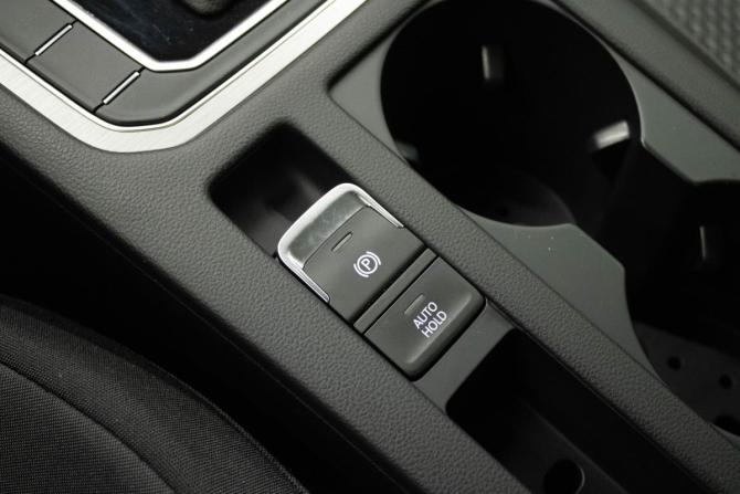 Volkswagen Passat B8 с пробегом 2018 года, цена 1 679 000 рублей, 113564 км, седан, Автокод Объявления