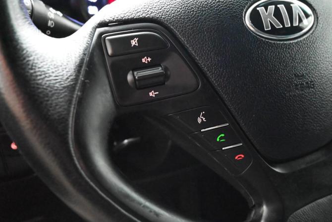 Kia Ceed II Рестайлинг с пробегом 2015 года, цена 900 000 рублей, 137727 км, хэтчбек, Автокод Объявления