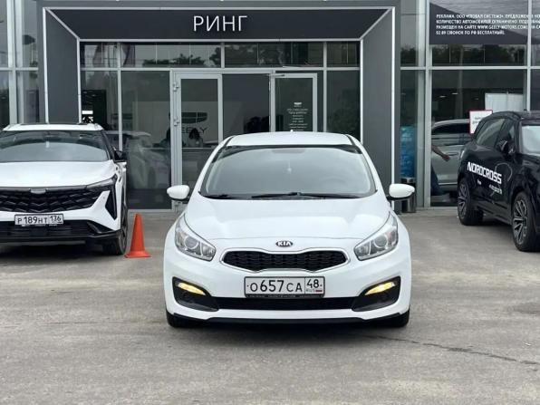 Kia Ceed II Рестайлинг с пробегом 2018 года, цена 1 030 000 рублей, 131647 км, хэтчбек, Автокод Объявления