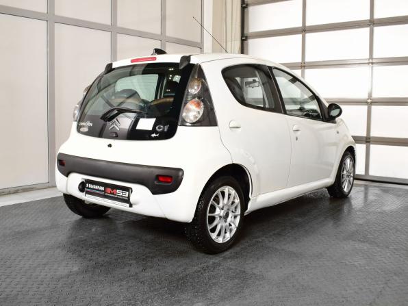 Citroen C1 I Рестайлинг с пробегом 2011 года, цена 399 995 рублей, 215918 км, хэтчбек, Автокод Объявления