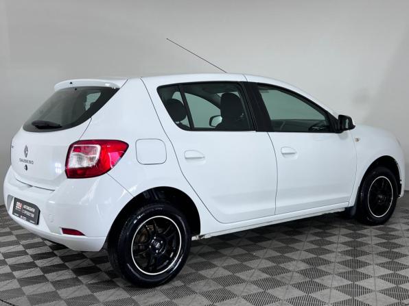 Renault Sandero II Рестайлинг с пробегом 2018 года, цена 1 021 000 рублей, 48434 км, хэтчбек, Автокод Объявления