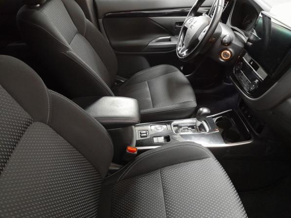 Mitsubishi Outlander III Рестайлинг 3 с пробегом 2018 года, цена 2 099 000 рублей, 170343 км, внедорожник, Автокод Объявления