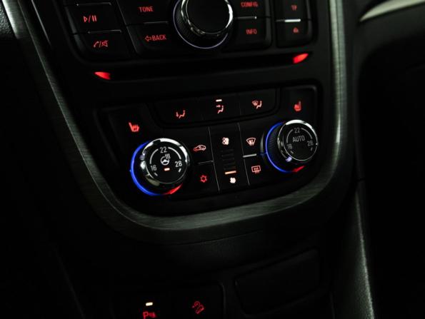 Opel Mokka I с пробегом 2013 года, цена 1 229 700 рублей, 166684 км, внедорожник, Автокод Объявления