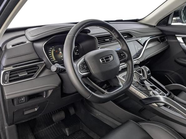 Geely Atlas Pro с пробегом 2023 года, цена 2 200 000 рублей, 19673 км, внедорожник, Автокод Объявления