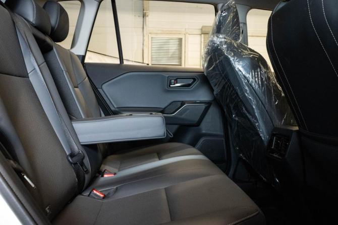 Toyota RAV4 VI (XA60) с пробегом 2026 года, цена 4 349 000 рублей, 84 км, внедорожник, Автокод Объявления