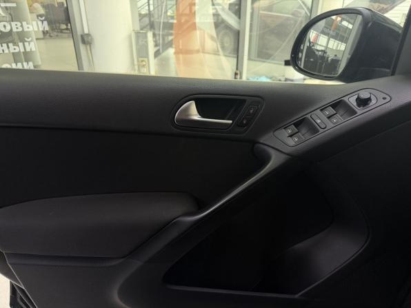 Volkswagen Tiguan I Рестайлинг с пробегом 2013 года, цена 1 369 000 рублей, 128560 км, внедорожник, Автокод Объявления