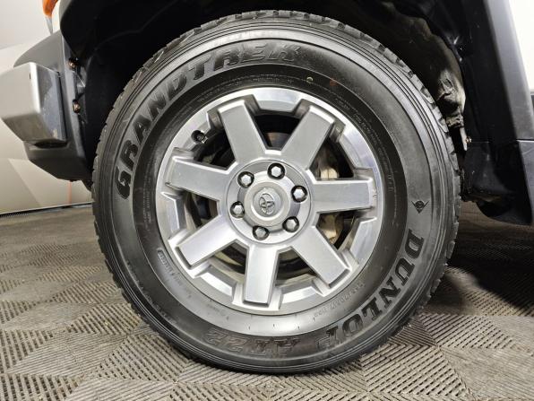 Toyota FJ Cruiser с пробегом 2022 года, цена 5 440 000 рублей, 69204 км, внедорожник, Автокод Объявления