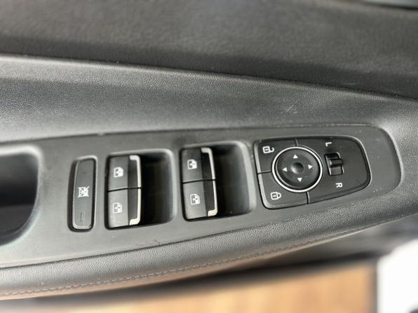 Hyundai Santa Fe IV с пробегом 2019 года, цена 2 750 000 рублей, 92575 км, внедорожник, Автокод Объявления