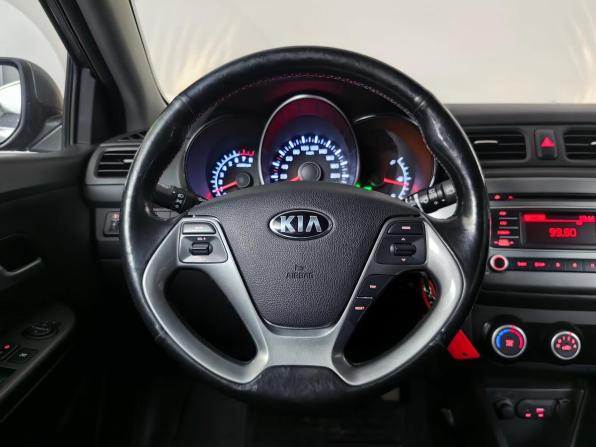 Kia Rio III Рестайлинг с пробегом 2017 года, цена 949 000 рублей, 114263 км, хэтчбек, Автокод Объявления