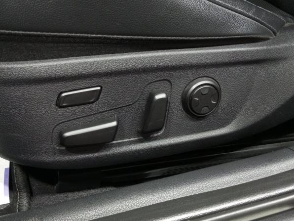 Kia Stinger I с пробегом 2018 года, цена 3 100 000 рублей, 67061 км, лифтбек, Автокод Объявления