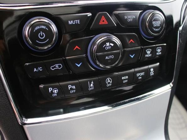 Jeep Grand Cherokee IV (WK2) Рестайлинг с пробегом 2019 года, цена 4 029 000 рублей, 150979 км, внедорожник, Автокод Объявления