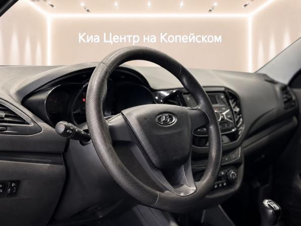 Lada (ВАЗ) Vesta I с пробегом 2019 года, цена 885 000 рублей, 125000 км, седан, Автокод Объявления