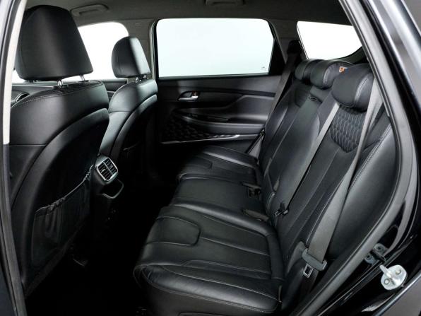 Hyundai Santa Fe IV с пробегом 2018 года, цена 2 398 000 рублей, 191405 км, внедорожник, Автокод Объявления