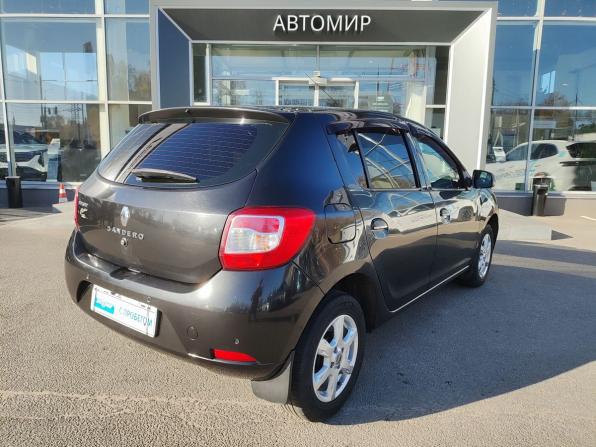 Renault Sandero II с пробегом 2014 года, цена 559 000 рублей, 266604 км, хэтчбек, Автокод Объявления