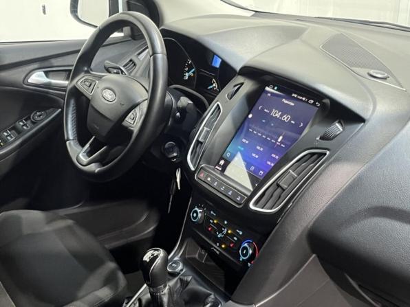 Ford Focus III Рестайлинг с пробегом 2015 года, цена 1 045 000 рублей, 104291 км, седан, Автокод Объявления