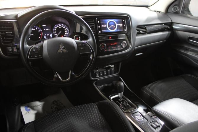 Mitsubishi Outlander III Рестайлинг 3 с пробегом 2019 года, цена 2 090 000 рублей, 107000 км, внедорожник, Автокод Объявления