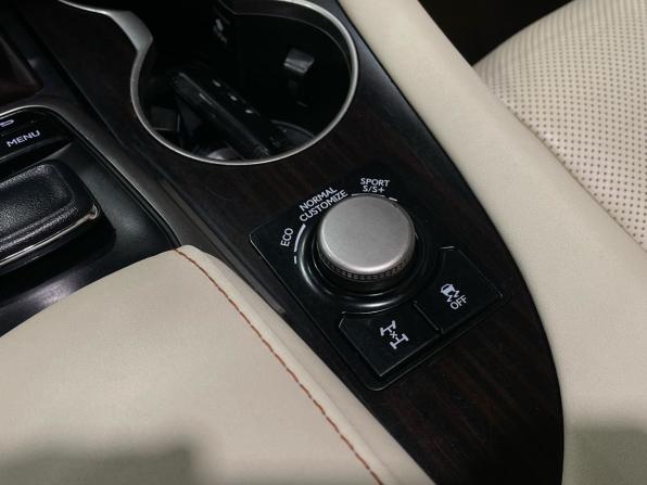 Lexus RX IV с пробегом 2016 года, цена 3 690 000 рублей, 130818 км, внедорожник, Автокод Объявления