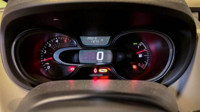 Renault Trafic III с пробегом 2017 года, цена 2 000 000 рублей, 205010 км, минивэн, Автокод Объявления